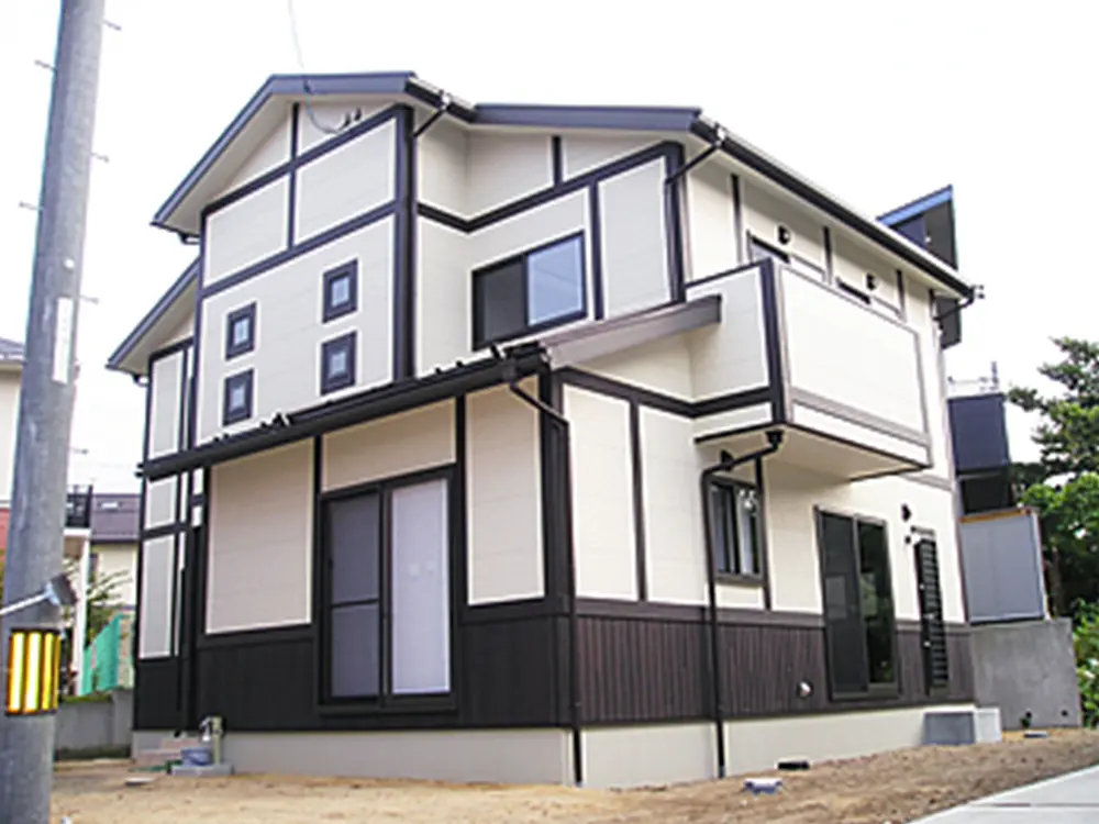 個性豊かな古民家風の住まい