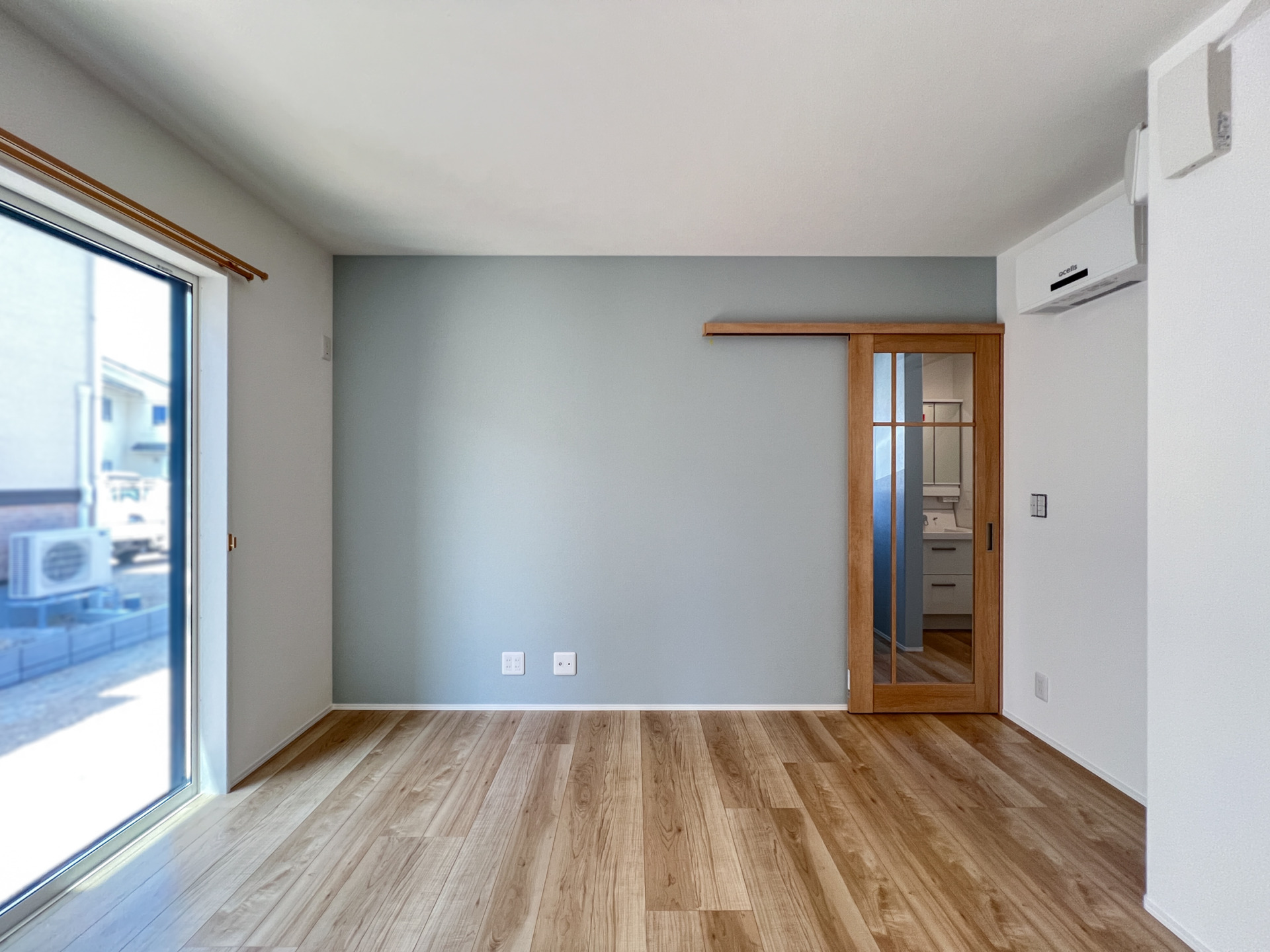 愛猫との暮らしを楽しむための“ネコカフェ”のようにペットに囲まれるお家